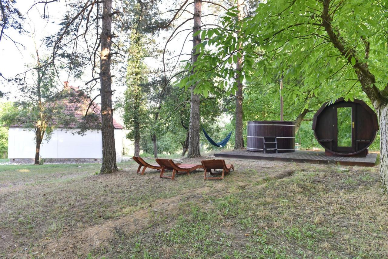 Vacation House Stala La La Pozega Екстер'єр фото